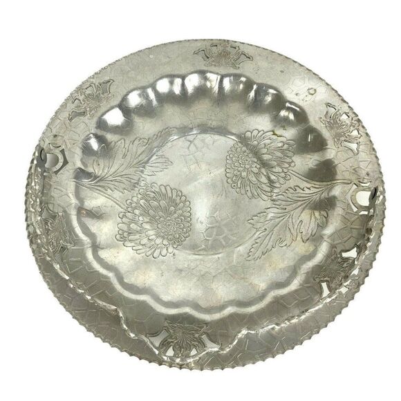 Forman Family Hammered Aluminum Handled Dish Server Chrysanthemum Floral Vintage - Picture 4 of 6